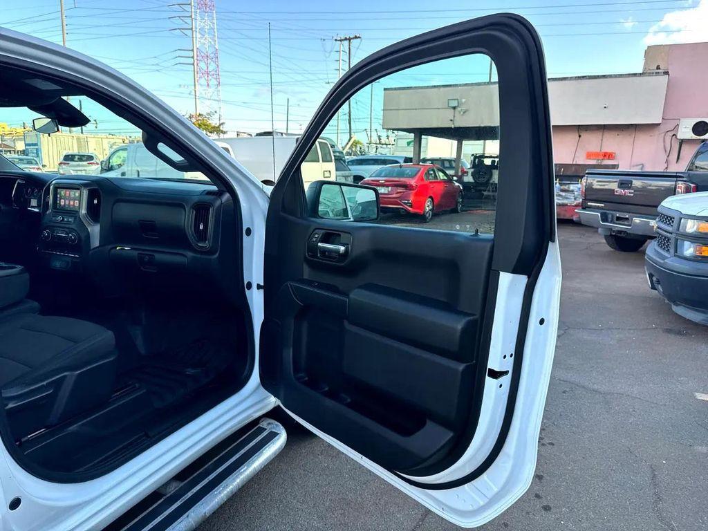 used 2024 Chevrolet Silverado 1500 car, priced at $31,995