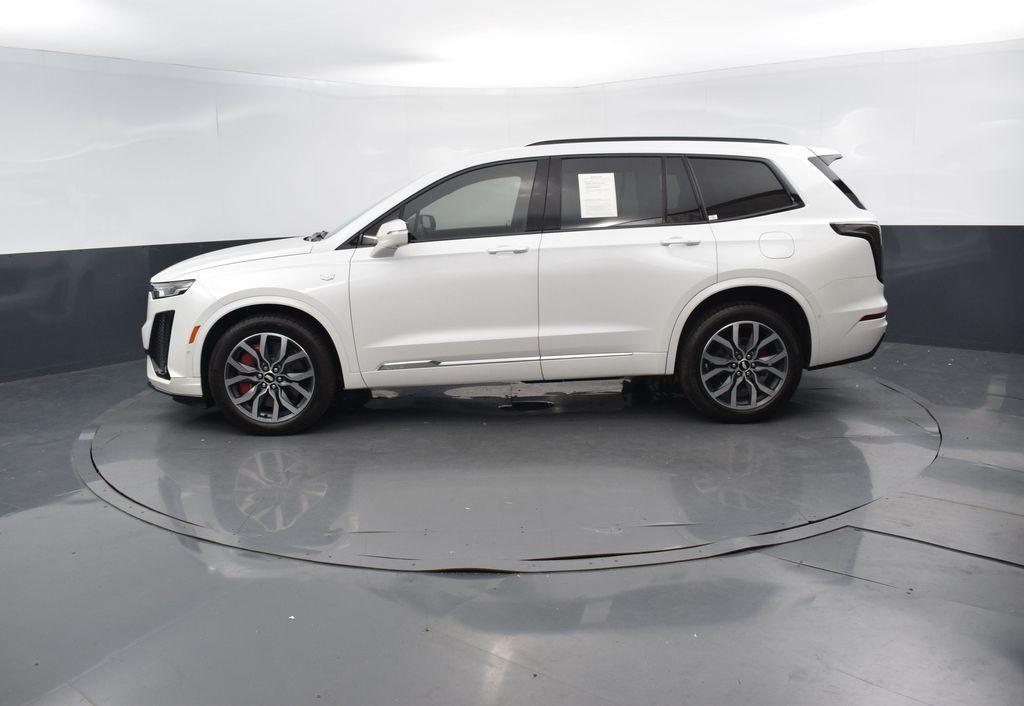 used 2023 Cadillac XT6 car, priced at $43,795