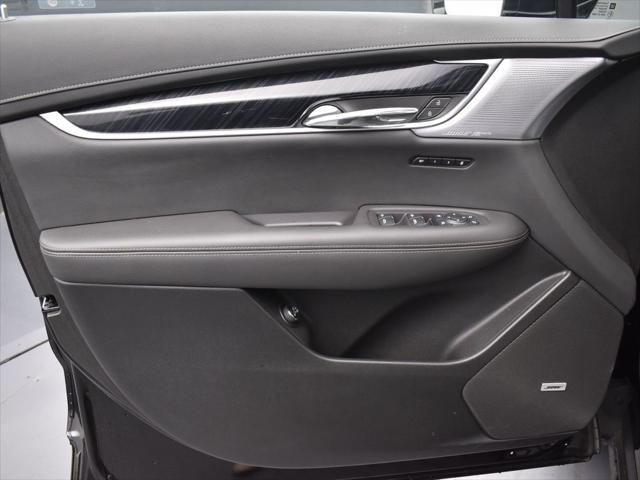 new 2025 Cadillac XT6 car, priced at $70,460
