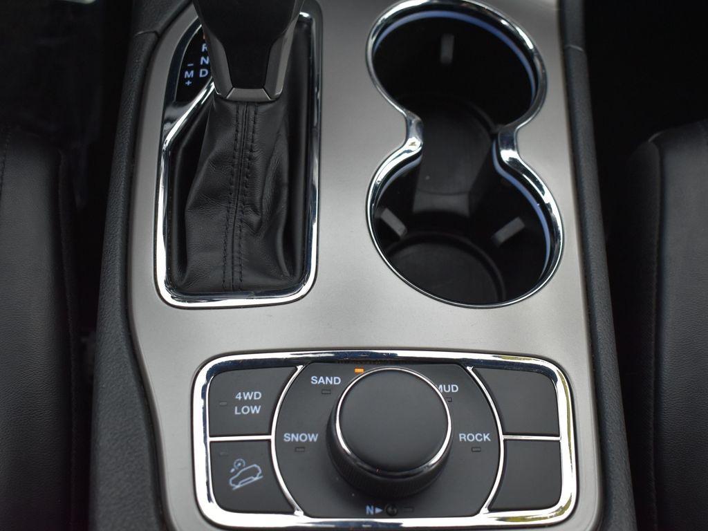 used 2022 Jeep Grand Cherokee car, priced at $27,495