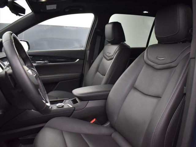 new 2025 Cadillac XT6 car, priced at $70,460