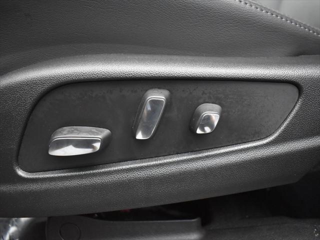new 2025 Cadillac XT6 car, priced at $70,460