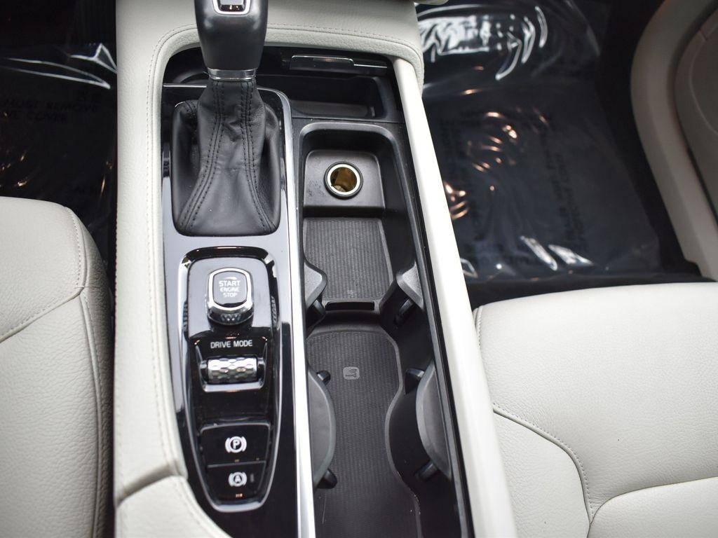used 2020 Volvo XC90 car