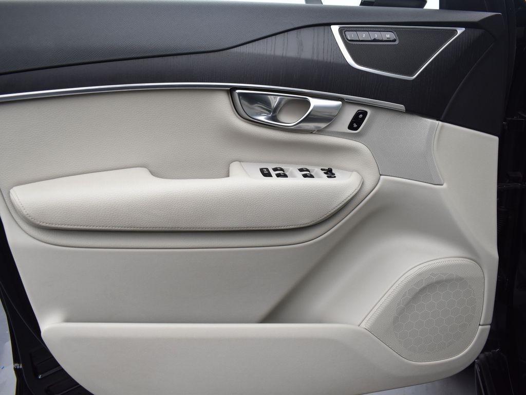 used 2020 Volvo XC90 car