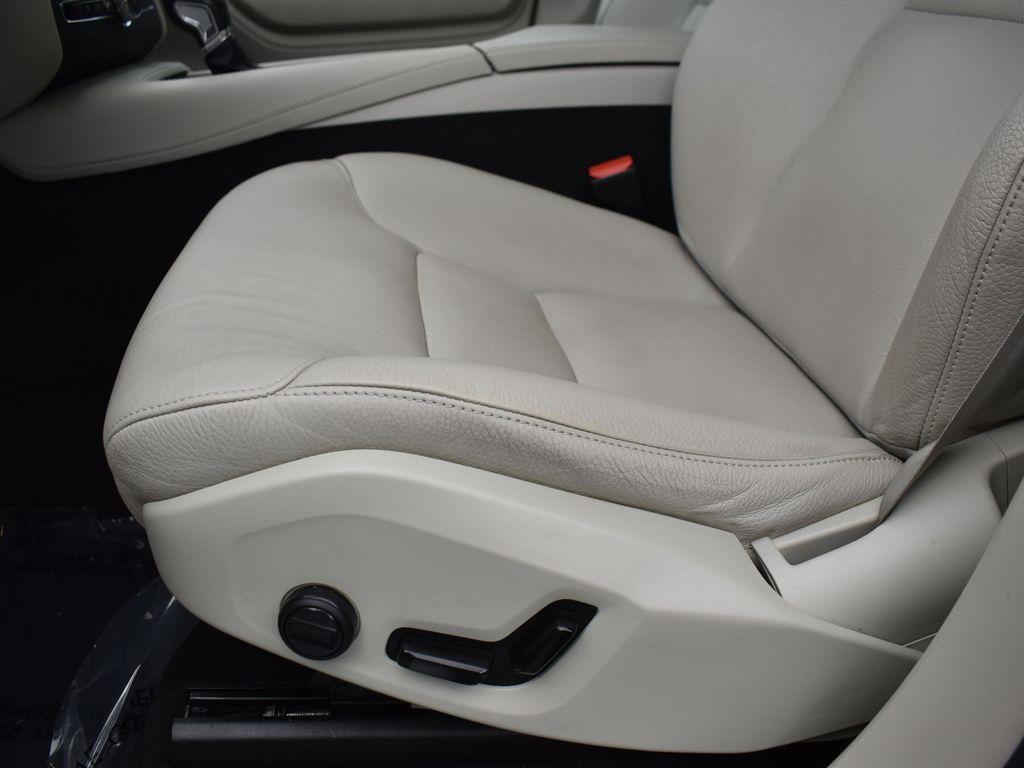 used 2020 Volvo XC90 car