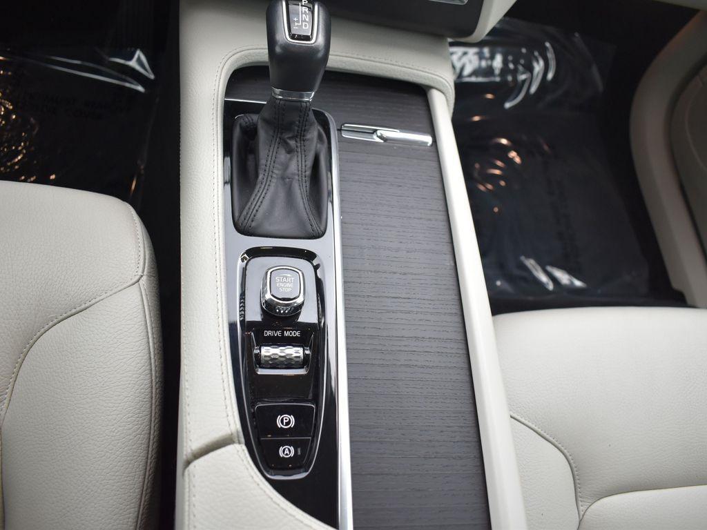 used 2020 Volvo XC90 car