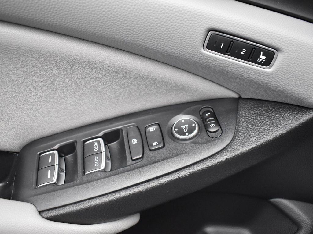 used 2020 Honda Accord Hybrid car, priced at $20,895