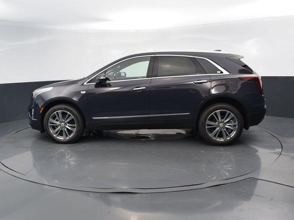 new 2025 Cadillac XT5 car, priced at $54,010