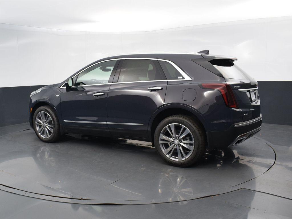 new 2025 Cadillac XT5 car, priced at $54,010