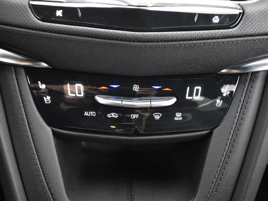 new 2025 Cadillac XT5 car, priced at $54,010