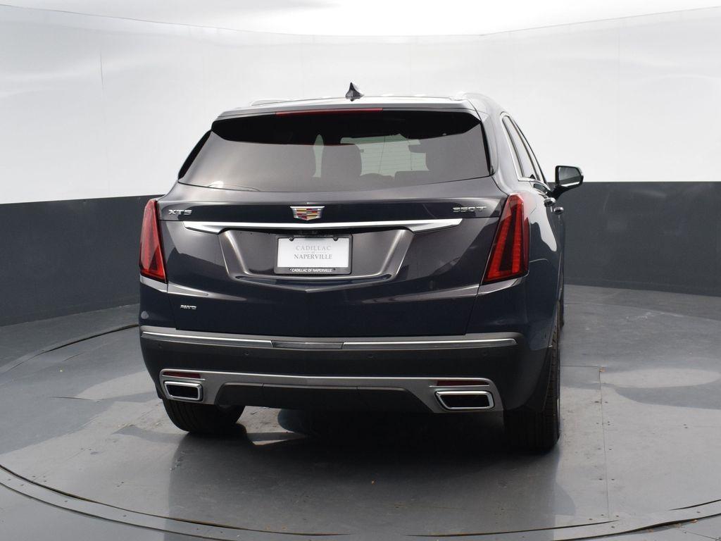 new 2025 Cadillac XT5 car, priced at $54,010
