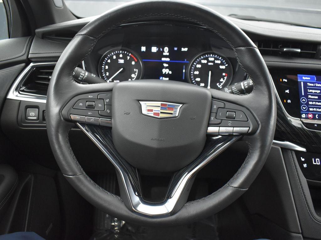used 2023 Cadillac XT6 car, priced at $43,695