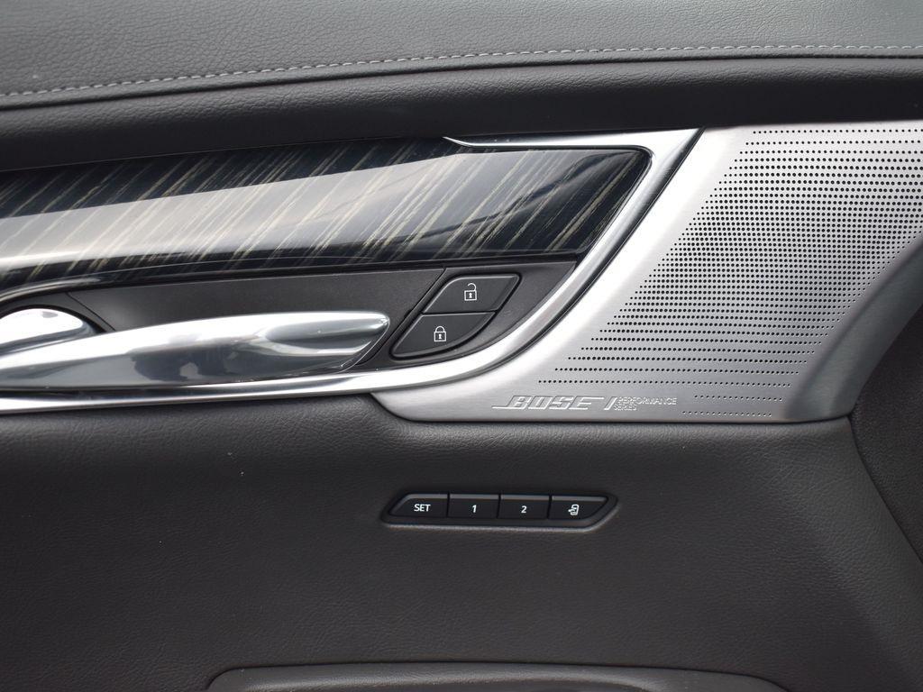 used 2023 Cadillac XT6 car, priced at $43,695