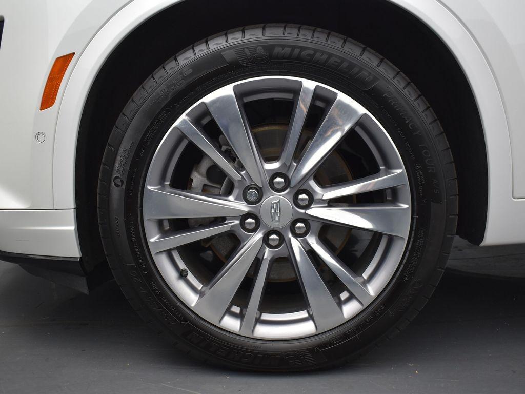 used 2023 Cadillac XT6 car, priced at $43,695