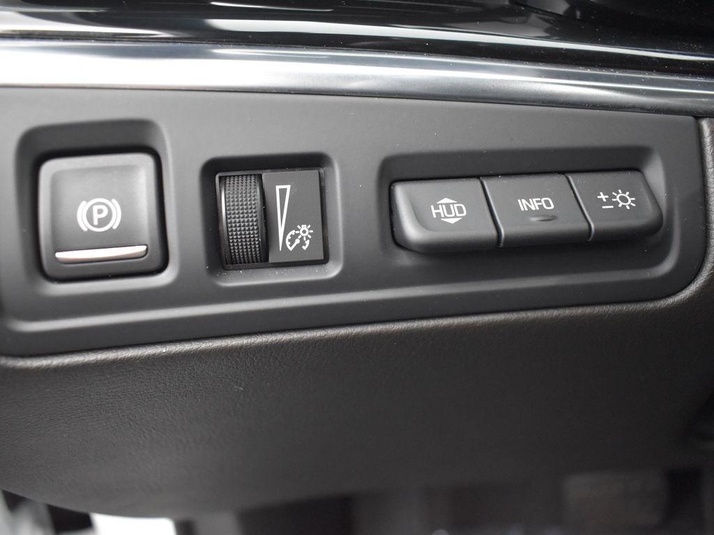 used 2023 Cadillac XT6 car, priced at $43,695