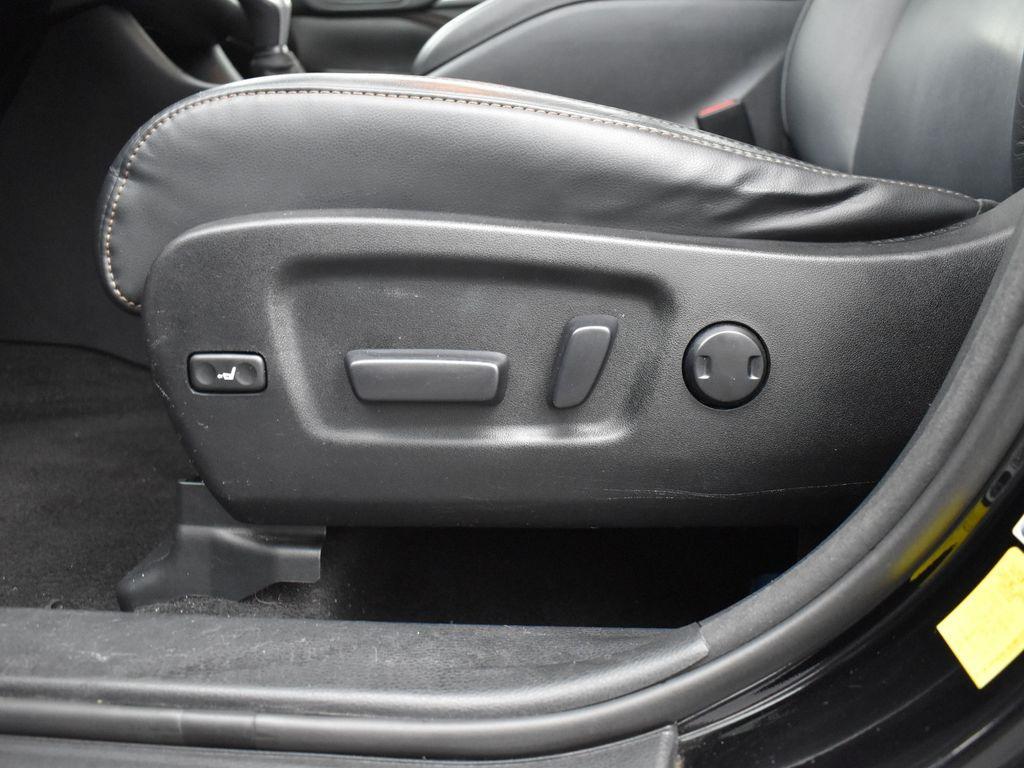used 2015 Toyota Highlander car, priced at $14,795