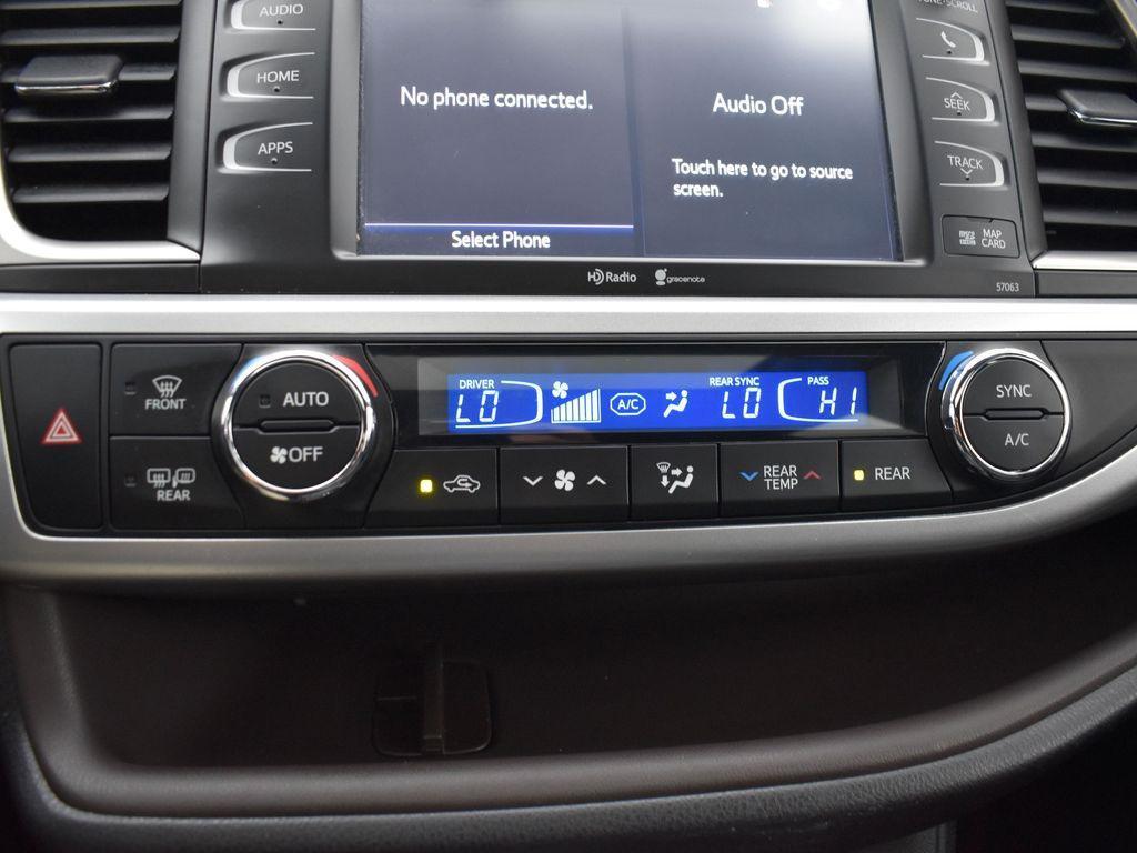 used 2015 Toyota Highlander car, priced at $14,795