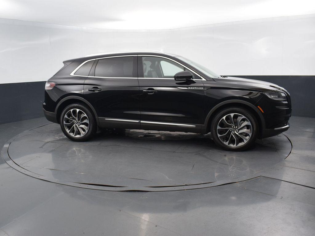 used 2021 Lincoln Nautilus car, priced at $30,395