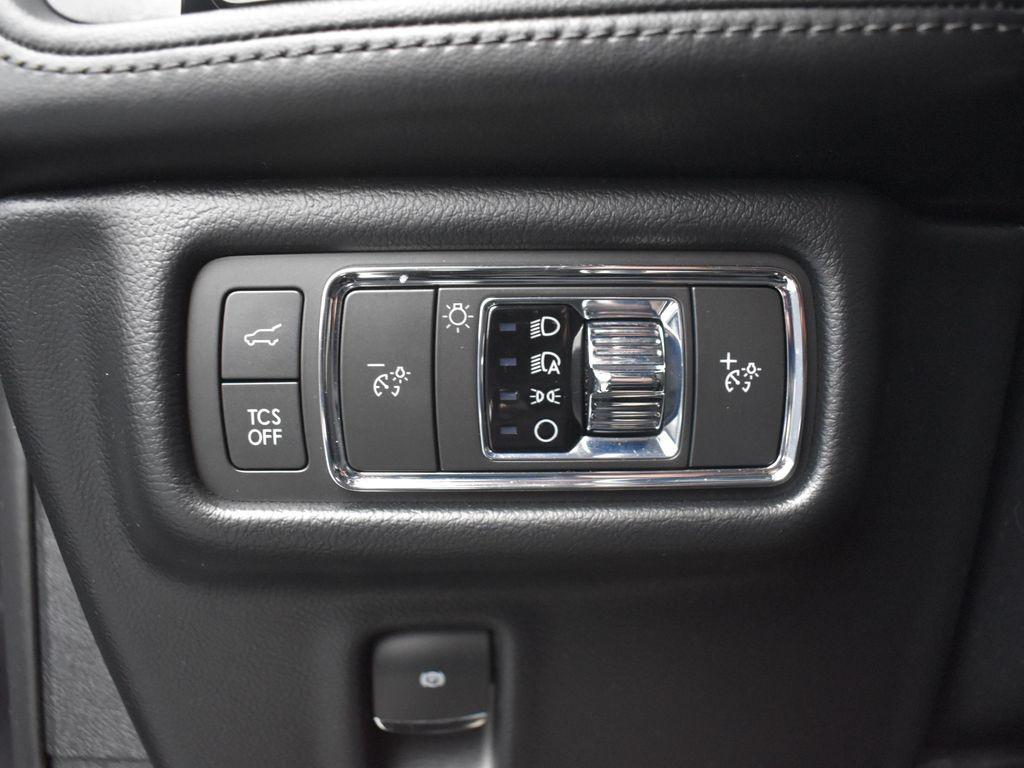used 2021 Lincoln Nautilus car, priced at $30,395