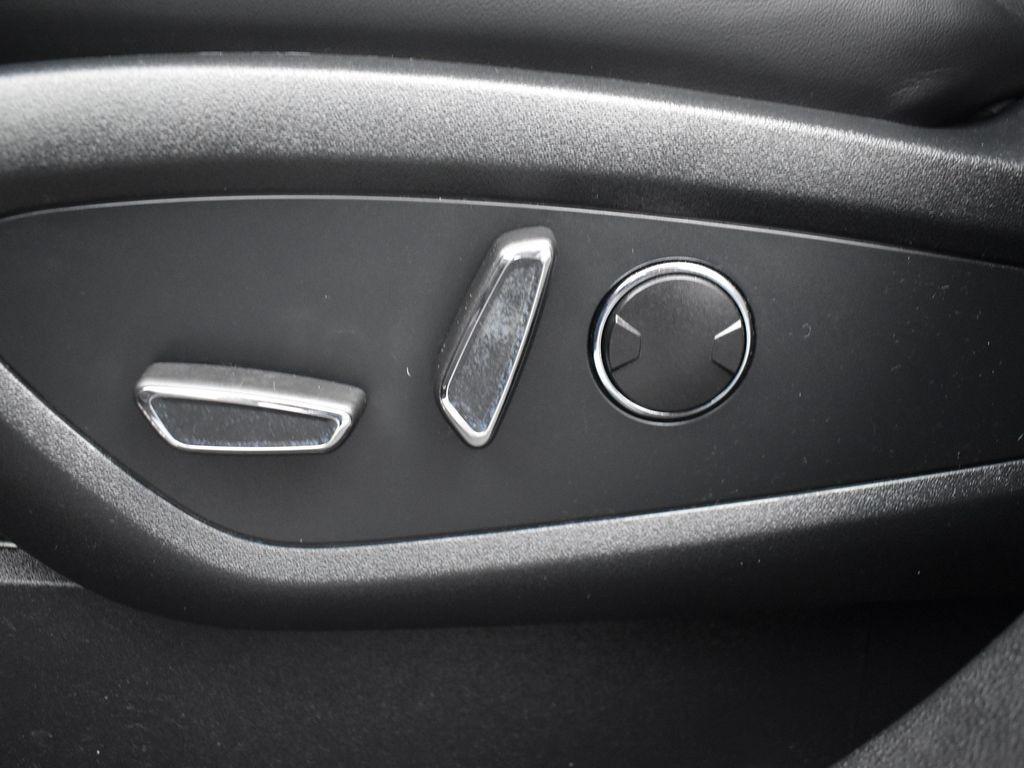 used 2021 Lincoln Nautilus car, priced at $30,395
