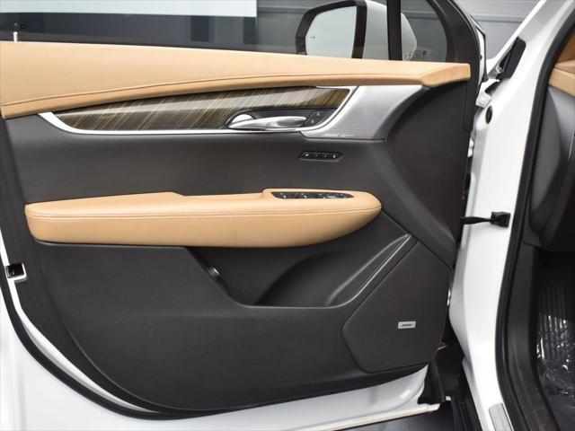 used 2022 Cadillac XT6 car, priced at $37,395