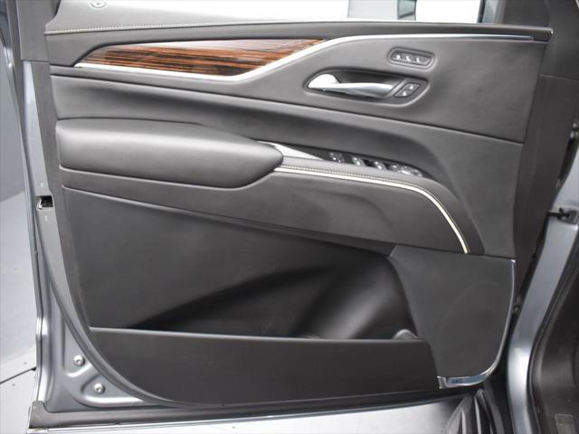 used 2021 Cadillac Escalade ESV car, priced at $67,995