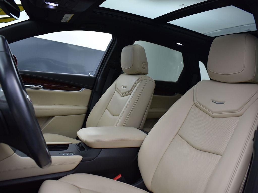 used 2019 Cadillac XT5 car, priced at $27,495