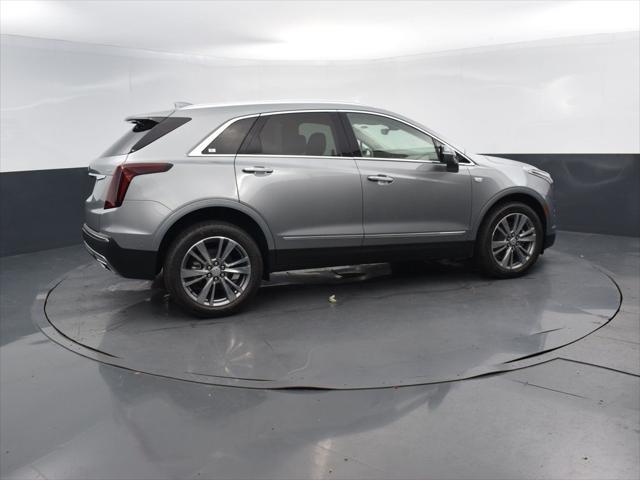 new 2025 Cadillac XT5 car, priced at $60,814