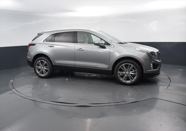 new 2025 Cadillac XT5 car, priced at $60,814