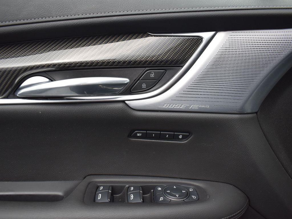 used 2023 Cadillac XT6 car, priced at $40,495
