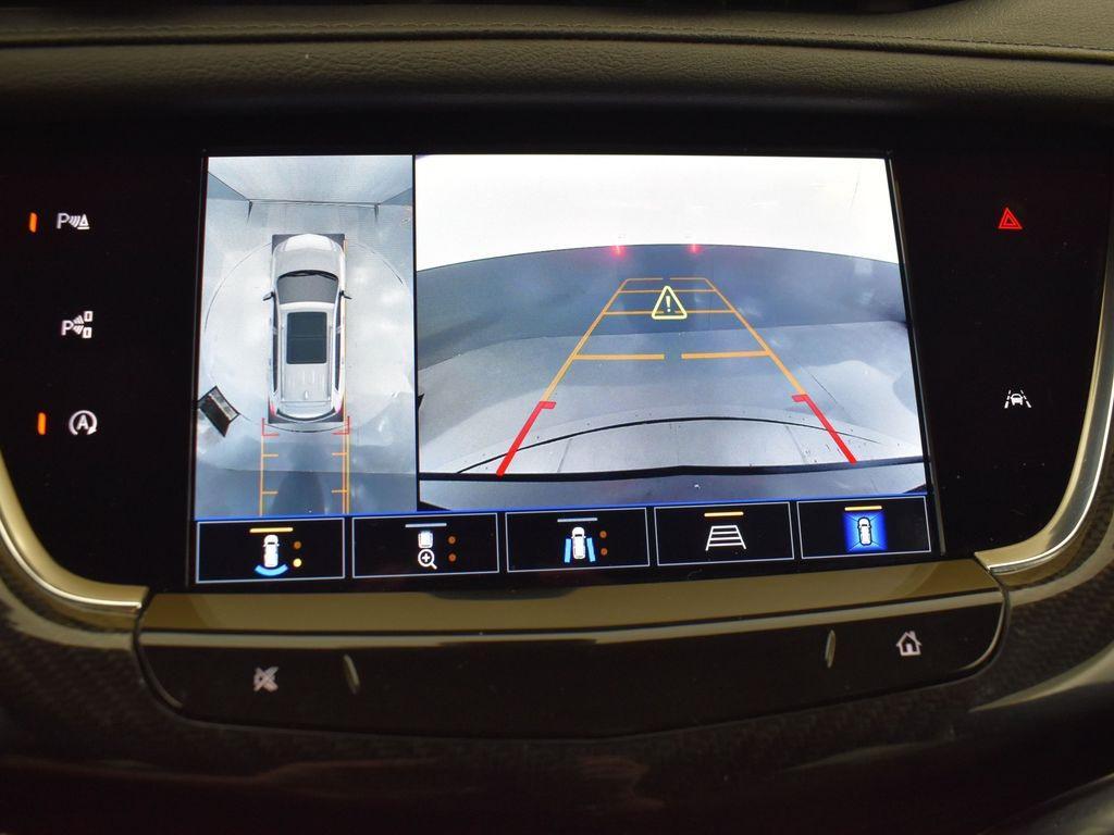 used 2023 Cadillac XT6 car, priced at $40,495