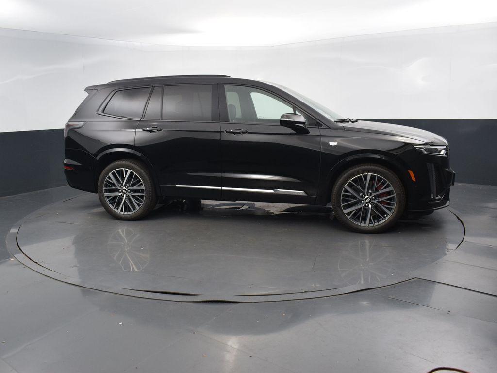 used 2023 Cadillac XT6 car, priced at $40,495
