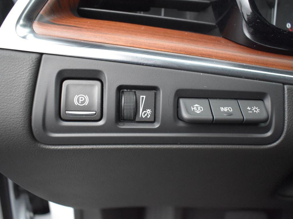 new 2025 Cadillac XT5 car, priced at $58,110