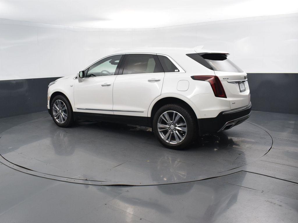 new 2025 Cadillac XT5 car, priced at $58,110