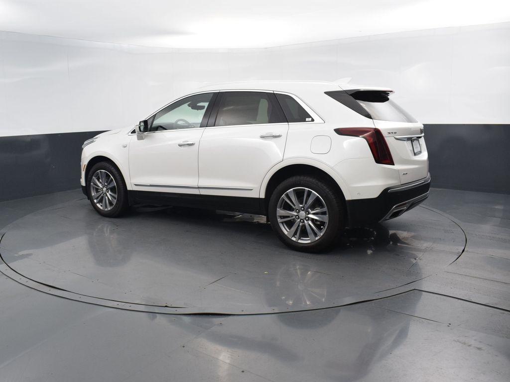 new 2025 Cadillac XT5 car, priced at $58,110