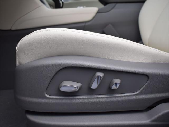 new 2025 Cadillac XT5 car, priced at $58,464