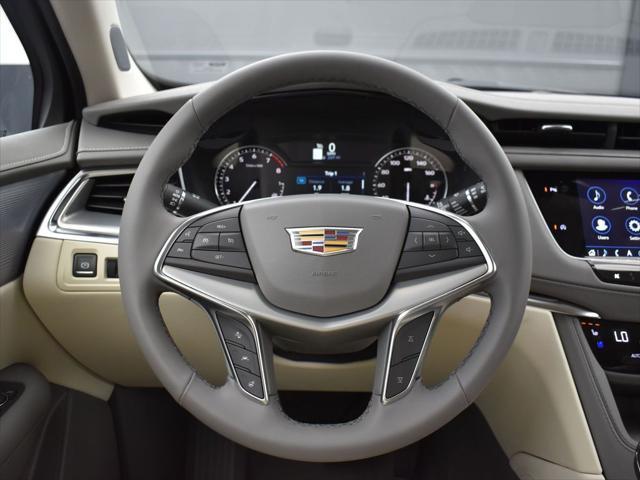 new 2025 Cadillac XT5 car, priced at $58,464