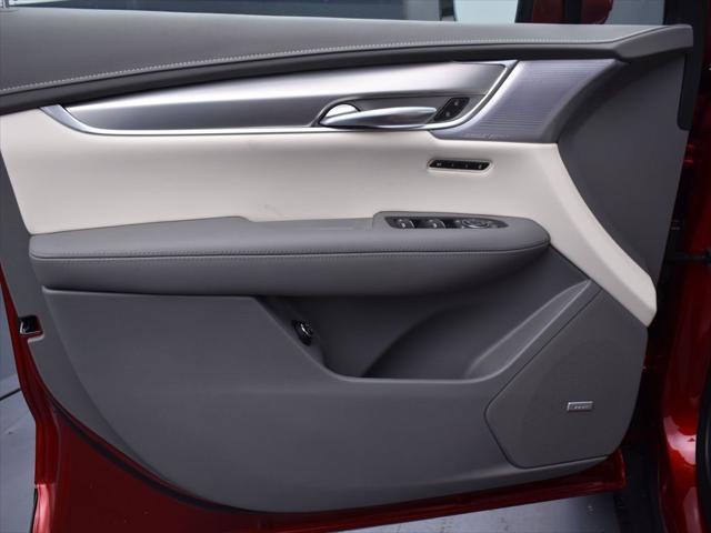new 2025 Cadillac XT5 car, priced at $58,464
