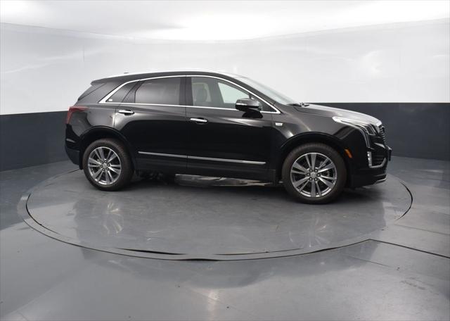 new 2025 Cadillac XT5 car, priced at $58,585