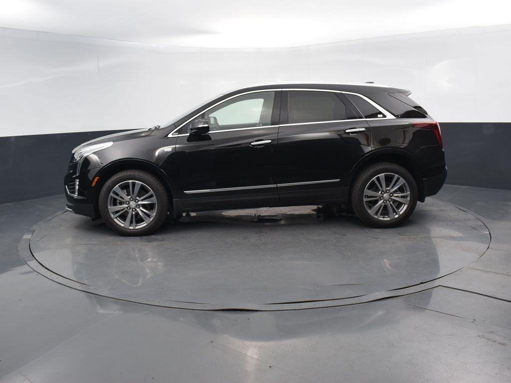 new 2025 Cadillac XT5 car, priced at $58,085