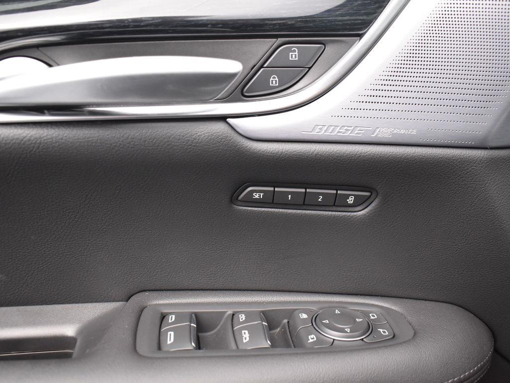 new 2025 Cadillac XT5 car, priced at $58,085