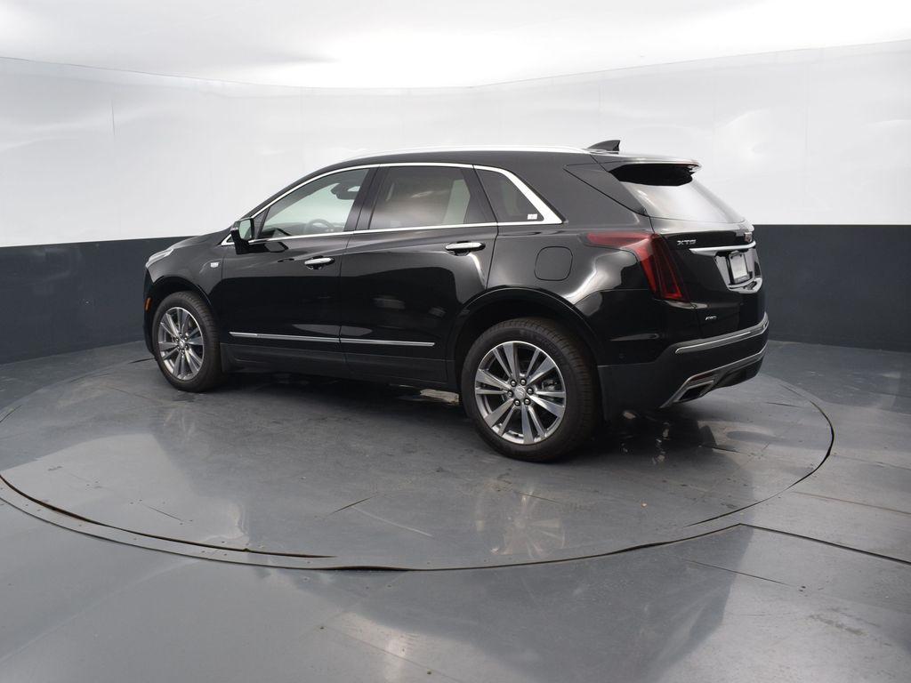 new 2025 Cadillac XT5 car, priced at $58,085