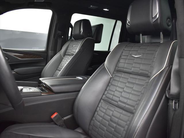 used 2023 Cadillac Escalade ESV car, priced at $81,995