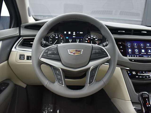 new 2025 Cadillac XT5 car, priced at $61,610