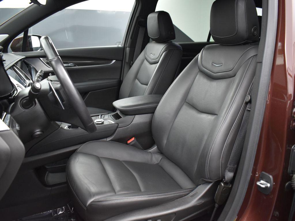 used 2023 Cadillac XT6 car, priced at $44,695