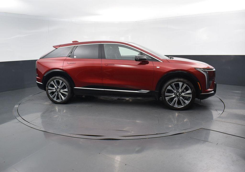 new 2025 Cadillac OPTIQ car, priced at $59,390