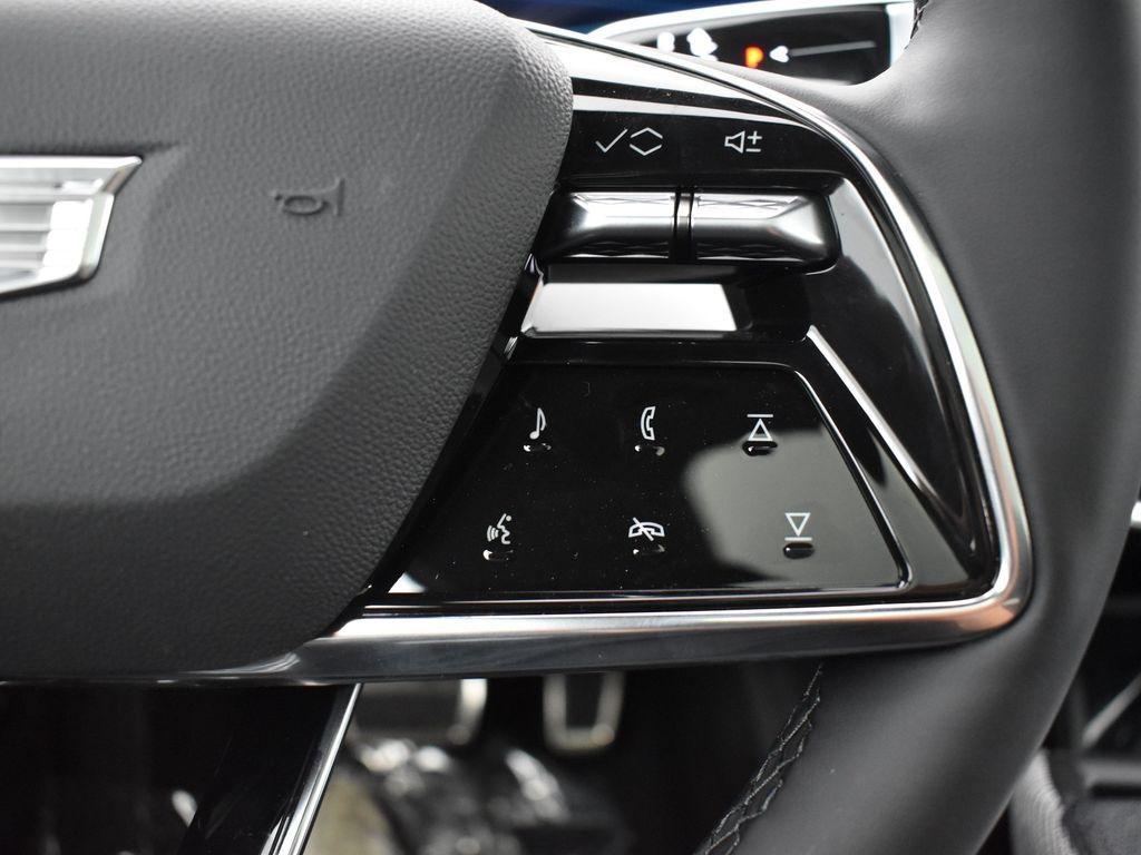 new 2025 Cadillac OPTIQ car, priced at $59,390