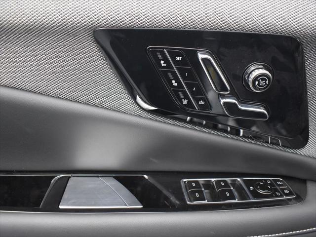 new 2025 Cadillac OPTIQ car, priced at $58,790