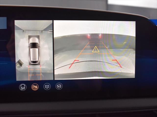new 2025 Cadillac OPTIQ car, priced at $58,790