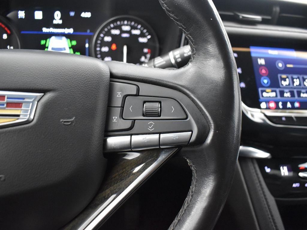 used 2022 Cadillac XT6 car